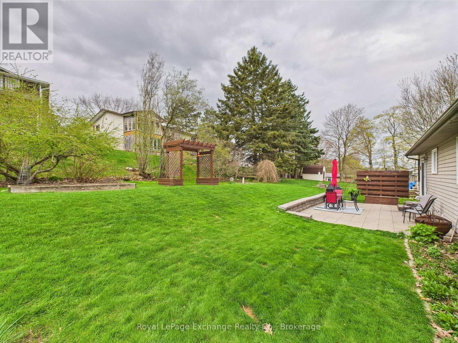 168 Park Drive, North Huron (Wingham), Ontario  N0G 2W0 - Photo 32 - X12133806
