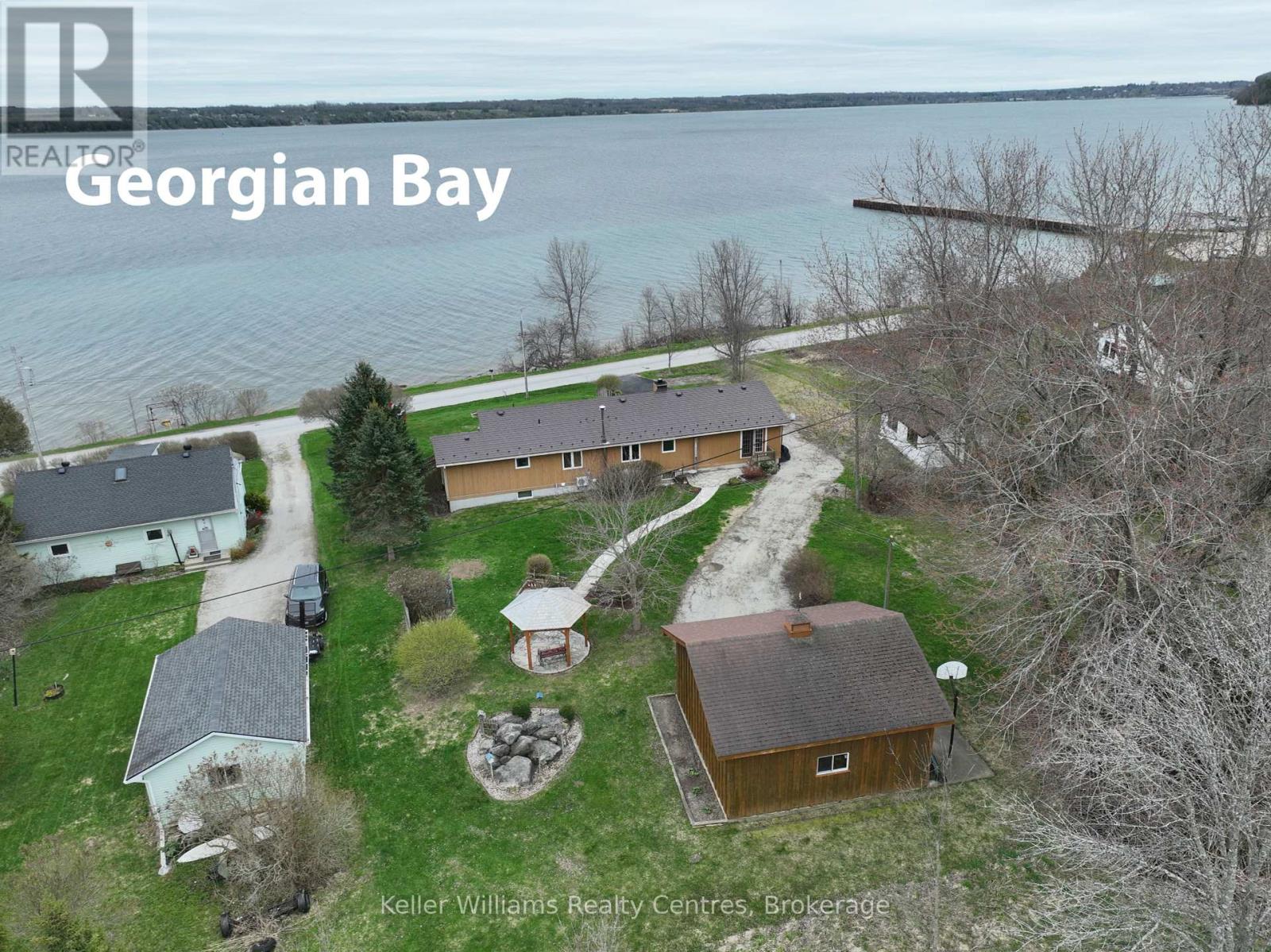 11 Mallory Beach Road, South Bruce Peninsula, Ontario  N0H 2T0 - Photo 2 - X12133812