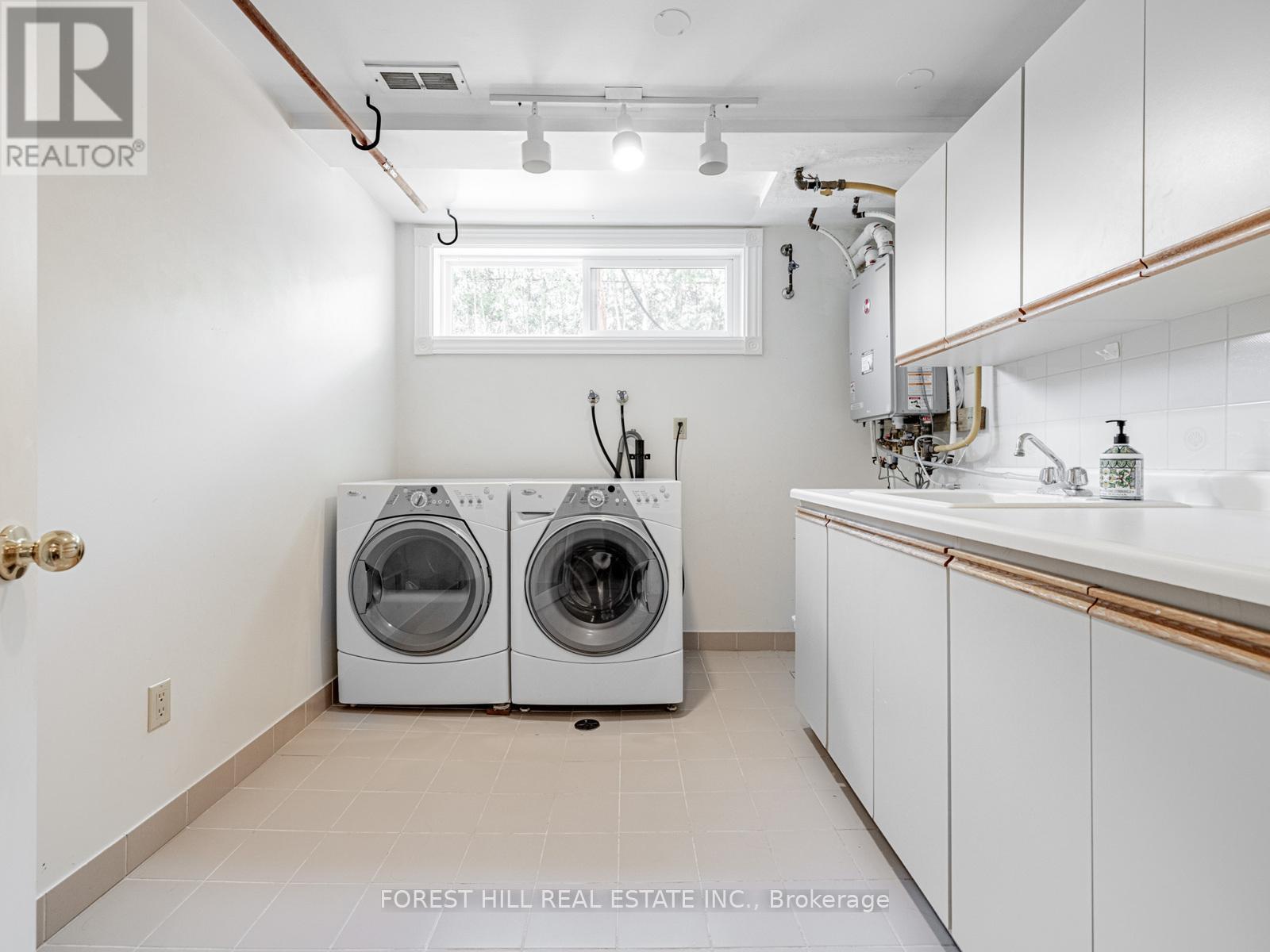 5 Parmbelle Crescent, Toronto, Ontario  M3A 3G5 - Photo 38 - C12131134