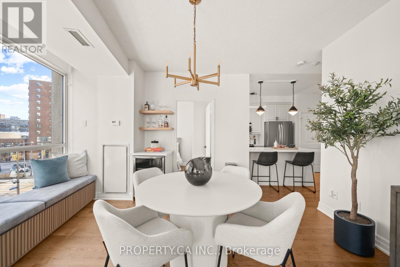 424 - 628 Fleet Street, Toronto, Ontario  M5V 1A8 - Photo 2 - C12128153