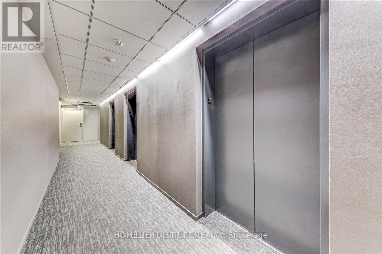 1016 - 101 Peter Street, Toronto, Ontario  M5V 0G6 - Photo 2 - C12132236