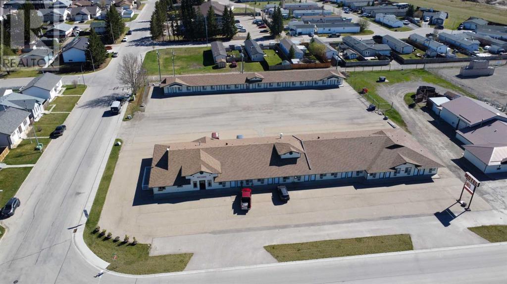 701 Main Avenue W, Sundre, Alberta  T0M 1X0 - Photo 1 - A2217747