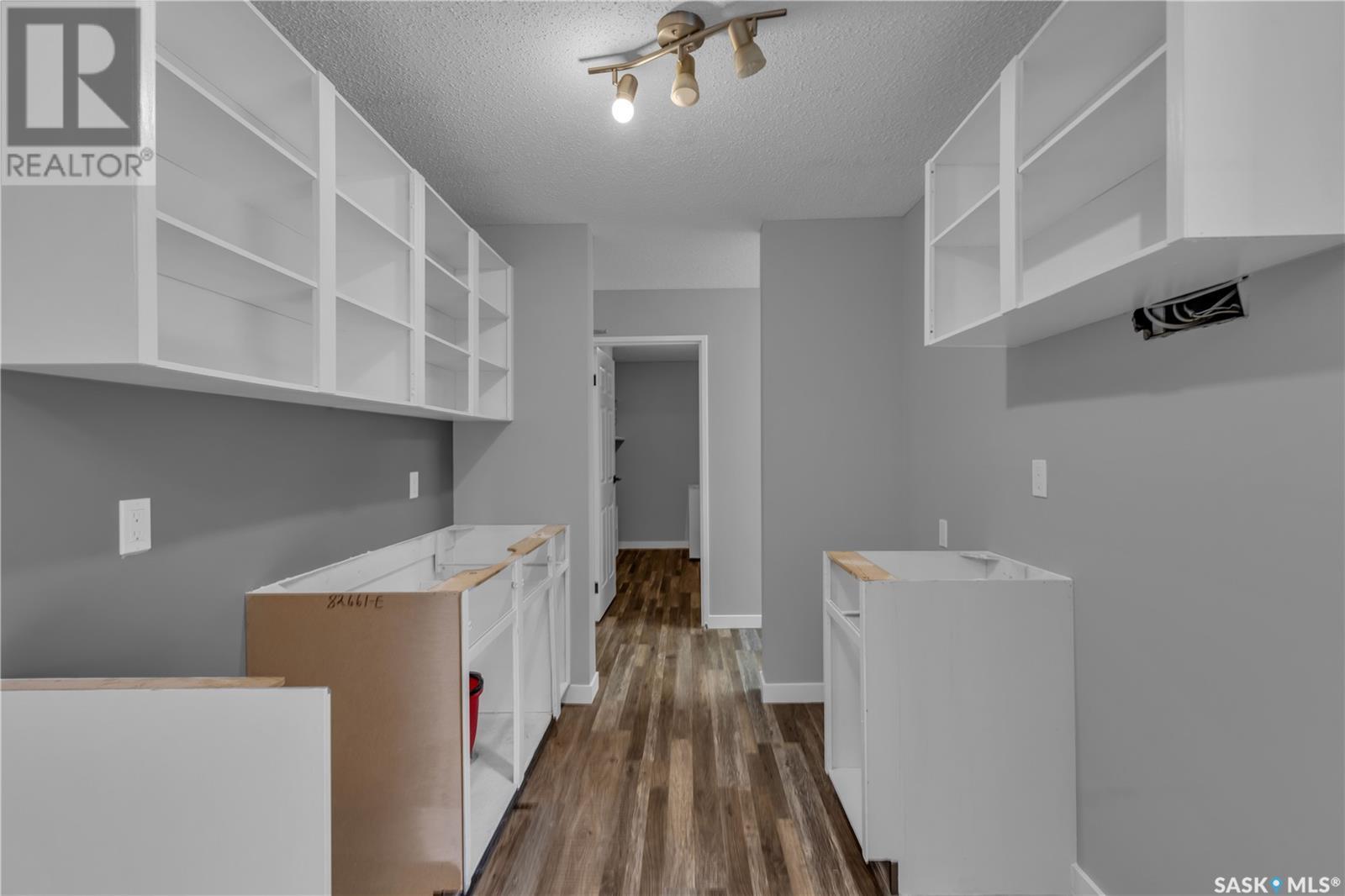 Property at 921 425 115th STREET E image 4