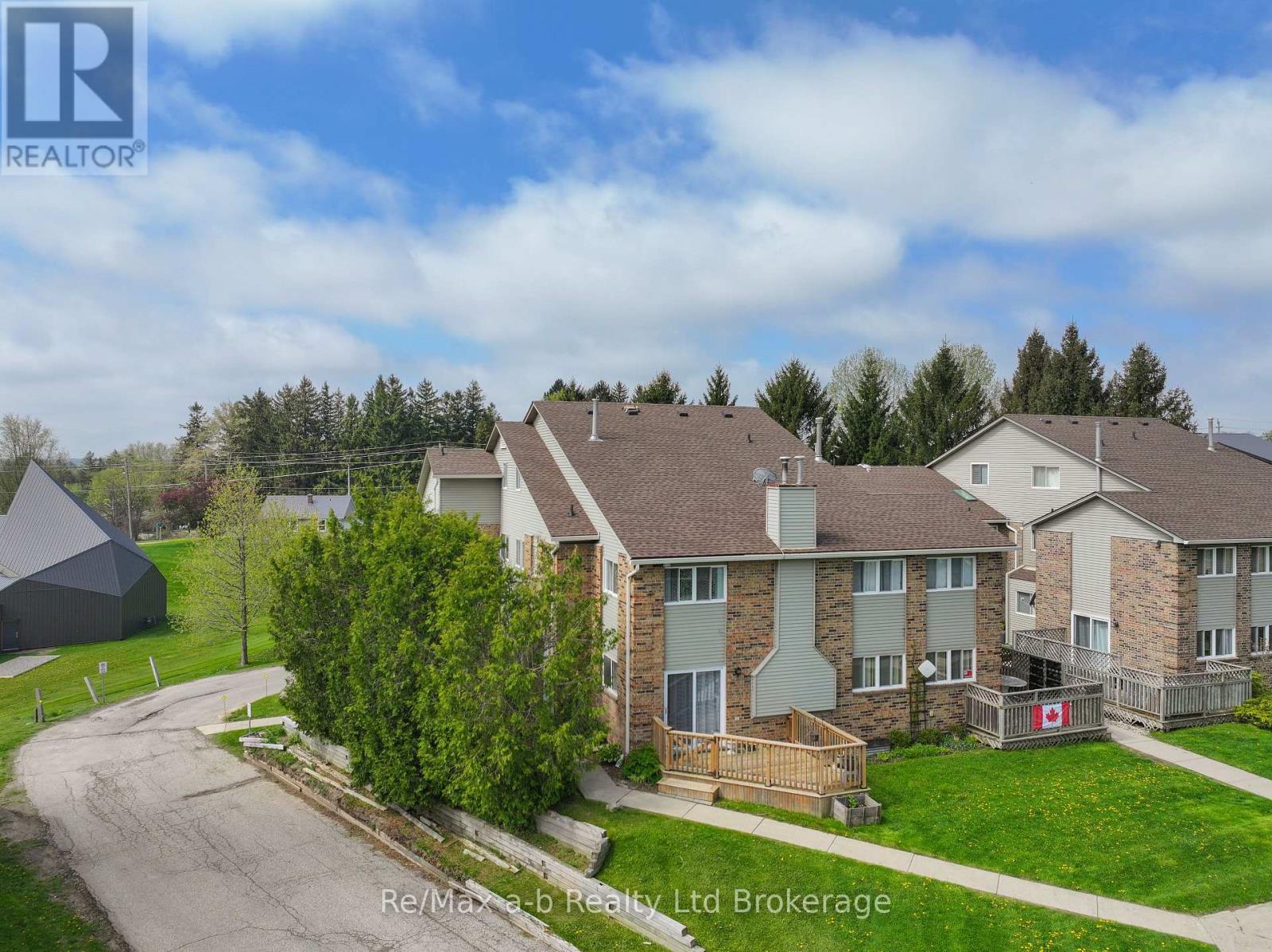 8 - 19 WREN COURT, Tillsonburg, Ontario
