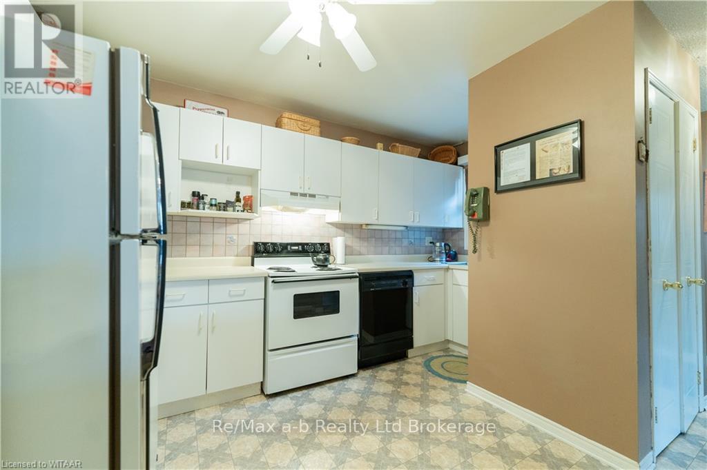 8 - 19 Wren Court, Tillsonburg, Ontario  N4G 5K2 - Photo 6 - X10744670