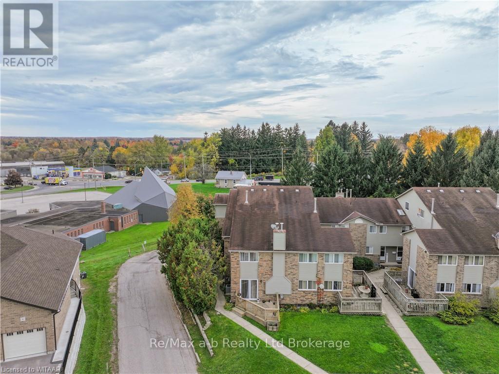 8 - 19 Wren Court, Tillsonburg, Ontario  N4G 5K2 - Photo 2 - X10744670