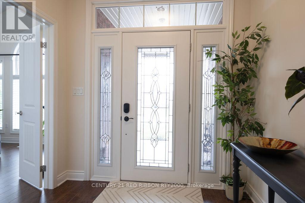 Property at 396 MACDONALD STREET image 2