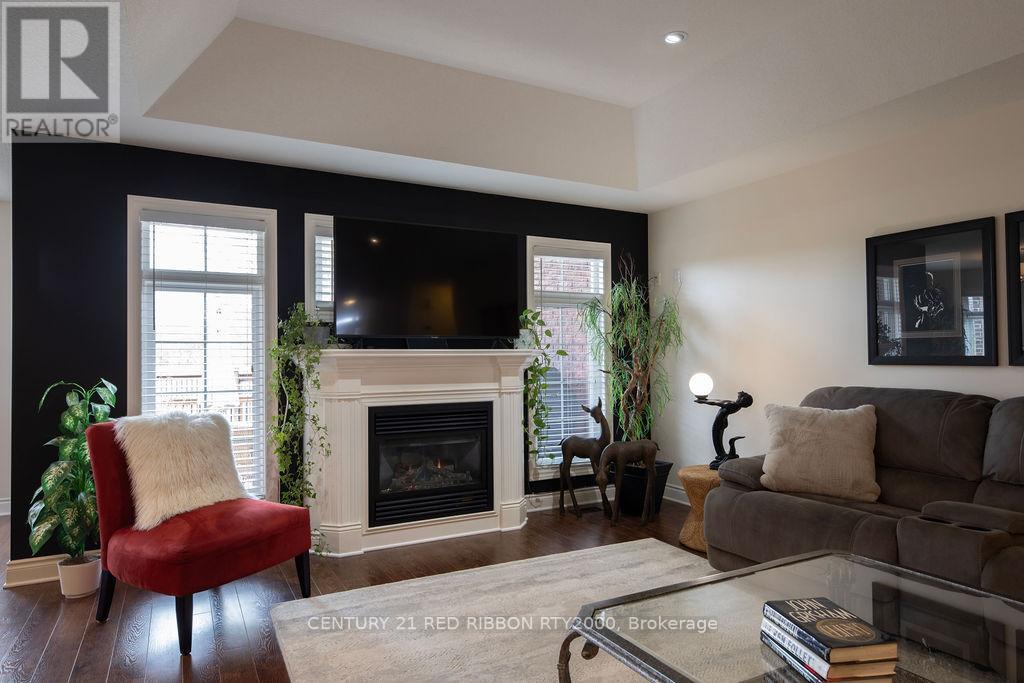 Property at 396 MACDONALD STREET image 5