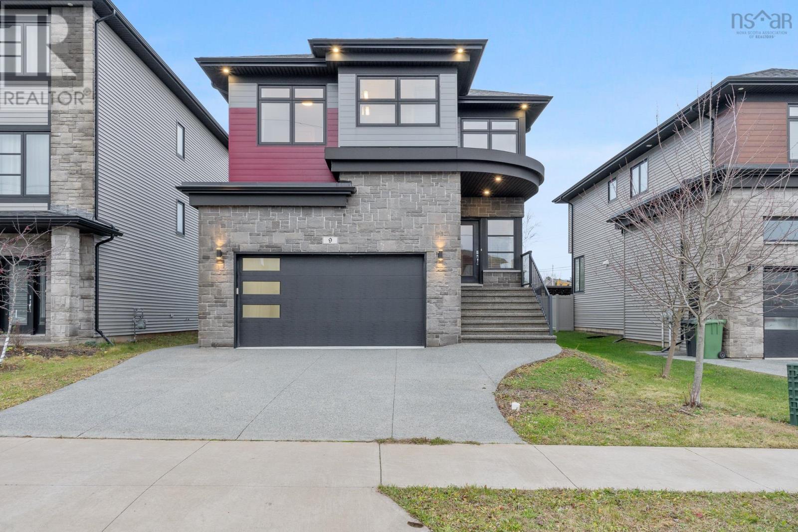 Property at 9 Samaa Court image 1