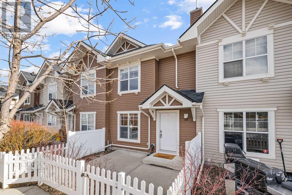Property at 179 Toscana Gardens NW image 1