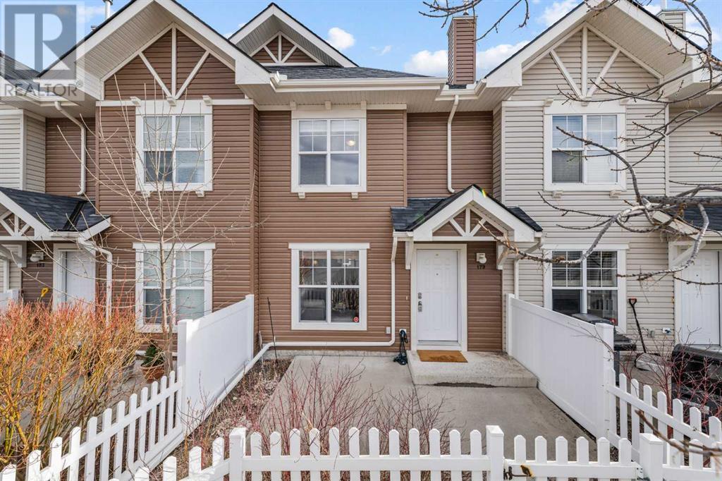 Property at 179 Toscana Gardens NW image 2
