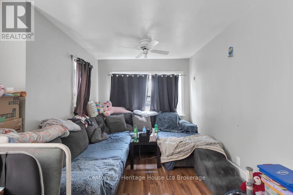 147 Sydenham Street, Woodstock, Ontario  N4S 7B7 - Photo 25 - X12133824