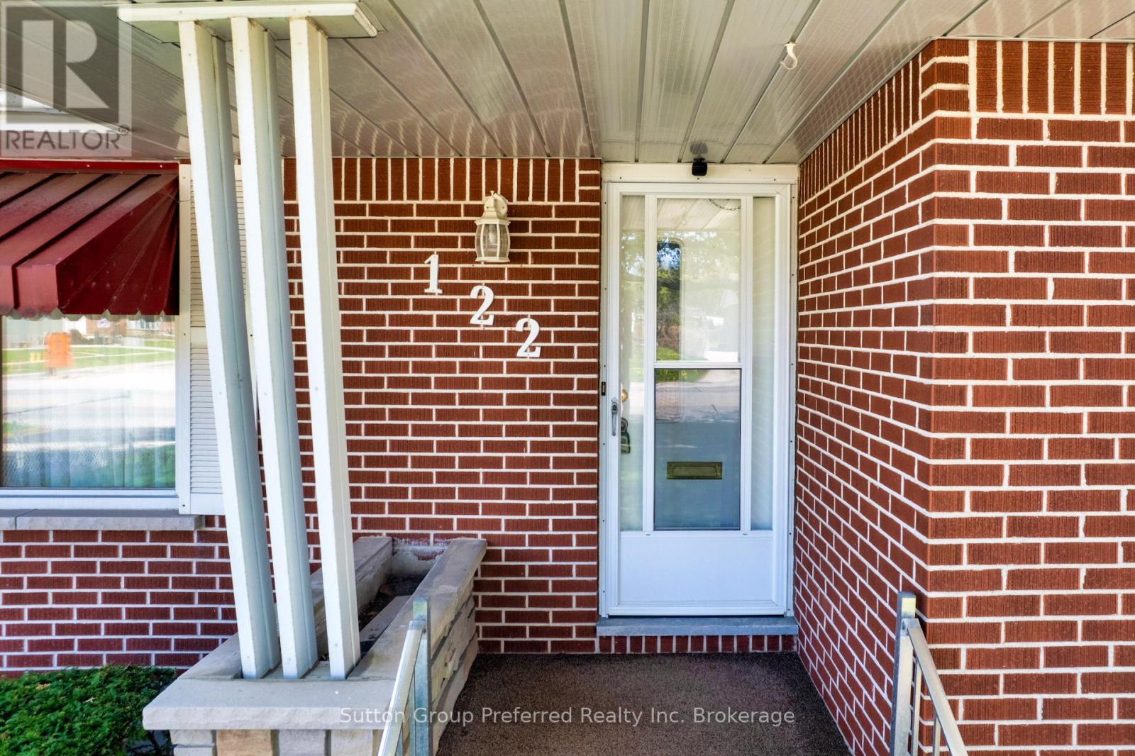 122 Springbank Avenue, Woodstock, Ontario  N4S 7P8 - Photo 4 - X12133958