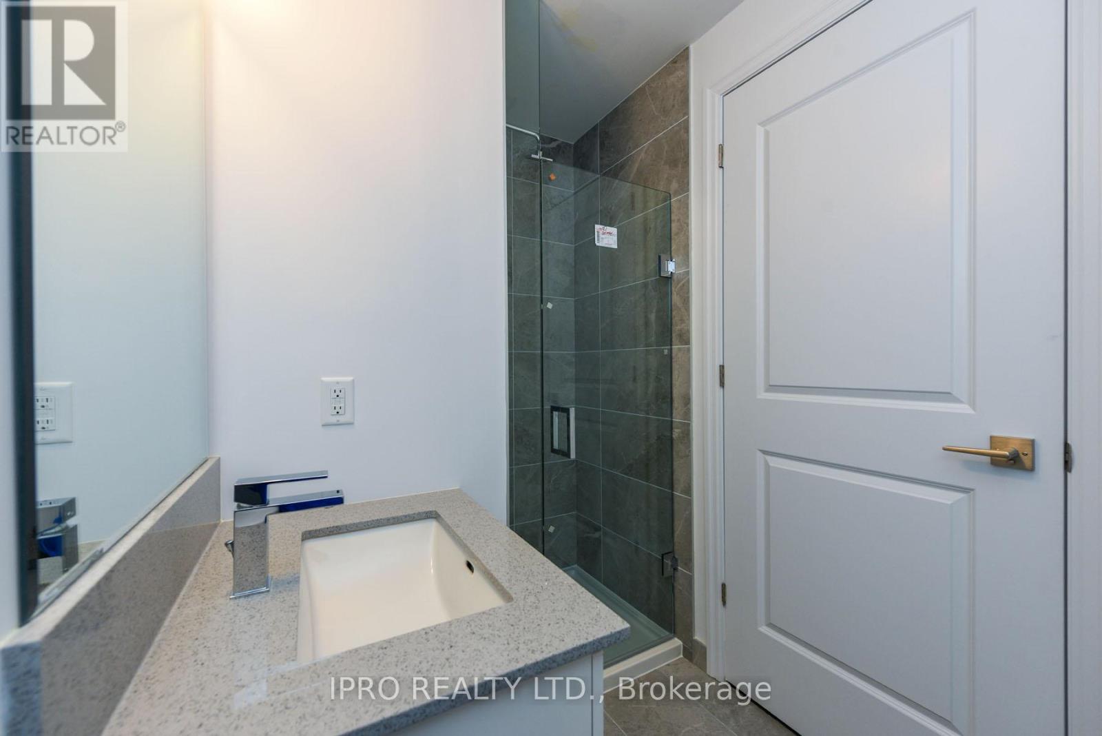 3504 - 30 Elm Drive W, Mississauga, Ontario  L5B 0N6 - Photo 9 - W12132983