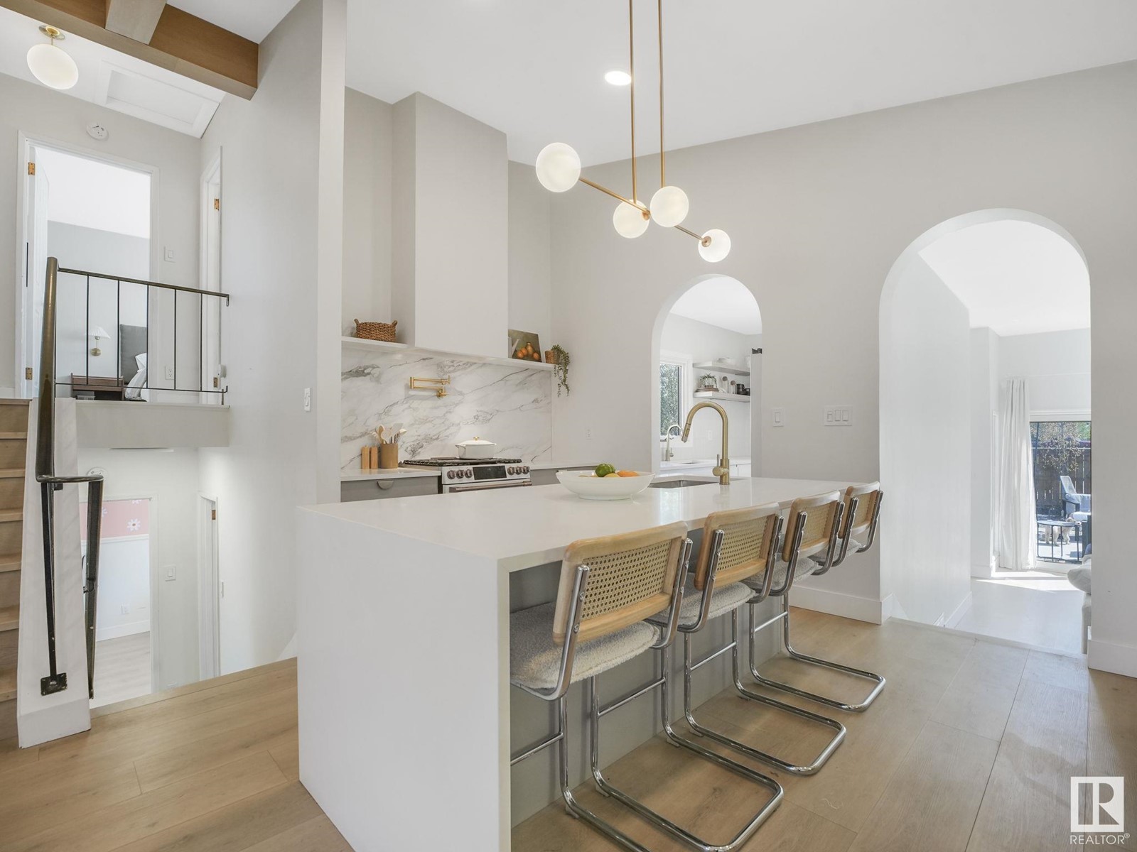 Property at 9233 52 ST NW image 3