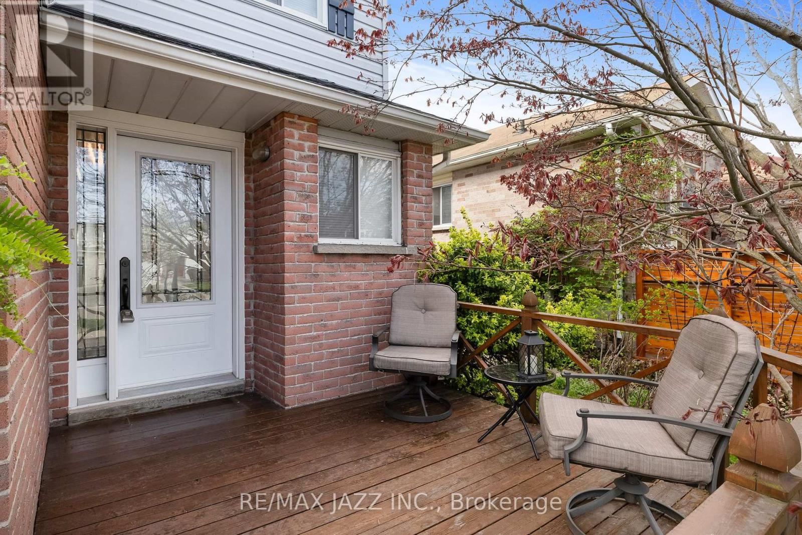 75 Trudeau Drive, Clarington, Ontario  L1C 4K4 - Photo 4 - E12133961