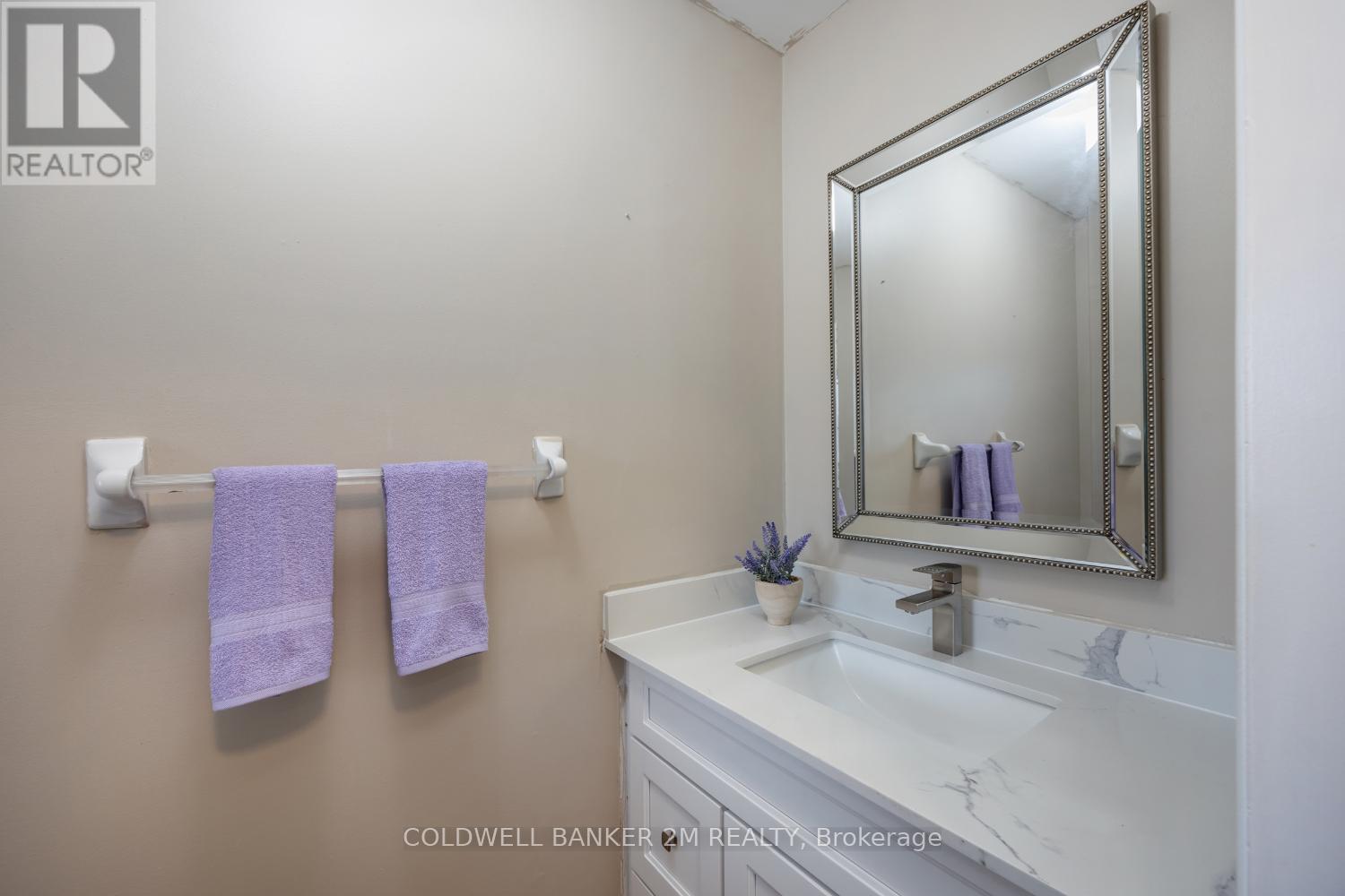 1220 Margate Drive, Oshawa, Ontario  L1K 2V5 - Photo 13 - E12133969