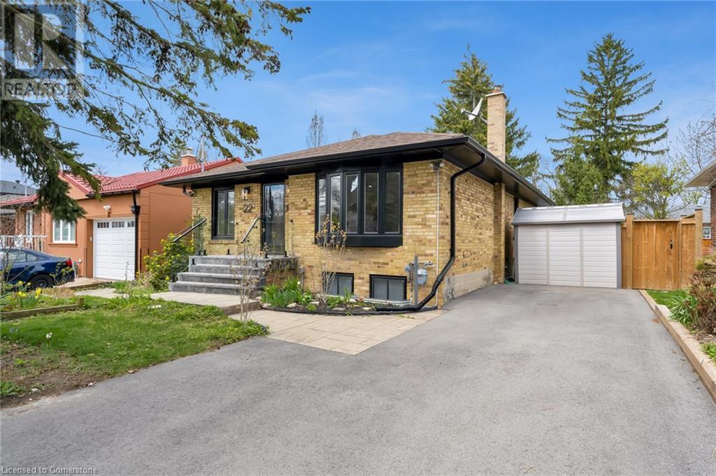 22 North Heights Road, Toronto, Ontario  M9B 2T1 - Photo 1 - 40726354