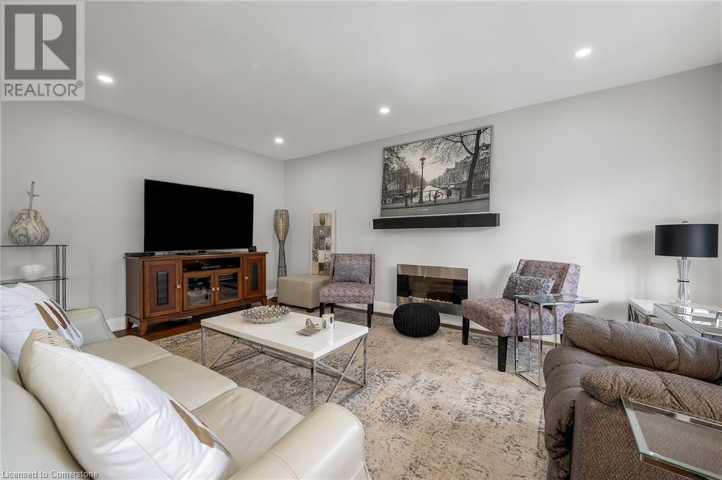 22 North Heights Road, Toronto, Ontario  M9B 2T1 - Photo 5 - 40726354