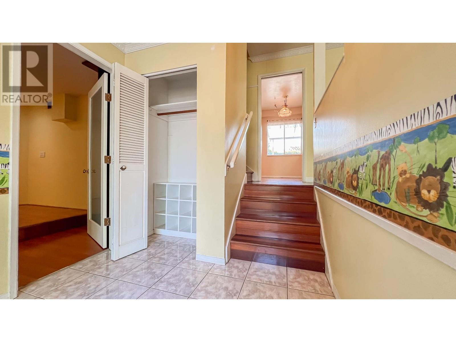 8200 Rosebank Crescent, Richmond, British Columbia  V7A 2K6 - Photo 2 - R3000192