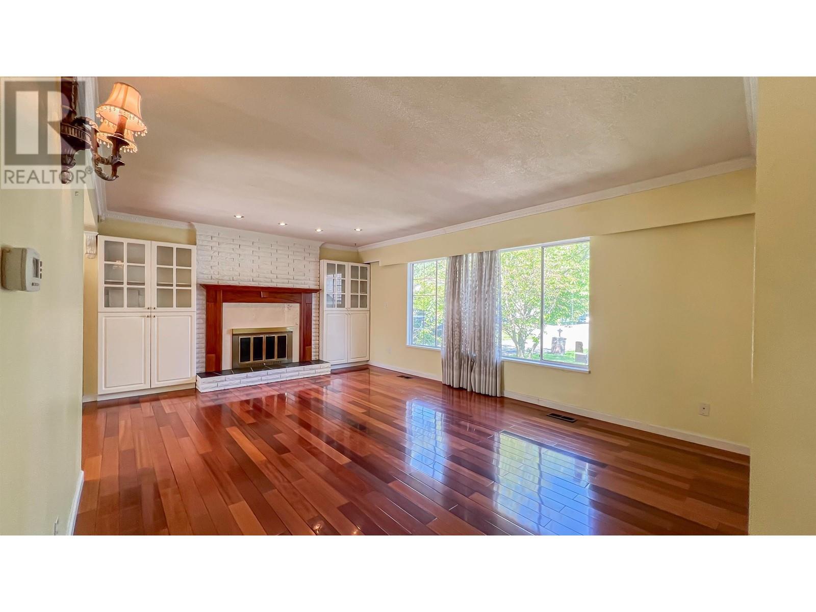 8200 Rosebank Crescent, Richmond, British Columbia  V7A 2K6 - Photo 4 - R3000192