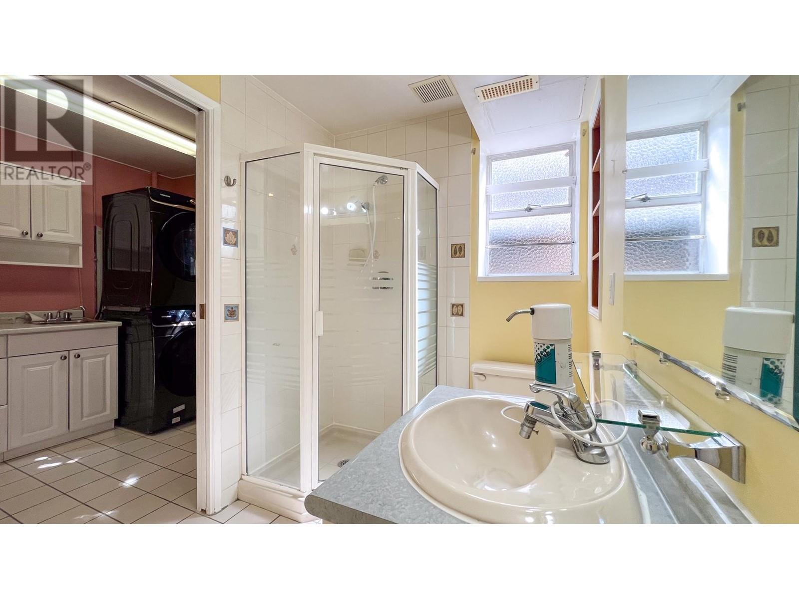8200 Rosebank Crescent, Richmond, British Columbia  V7A 2K6 - Photo 31 - R3000192