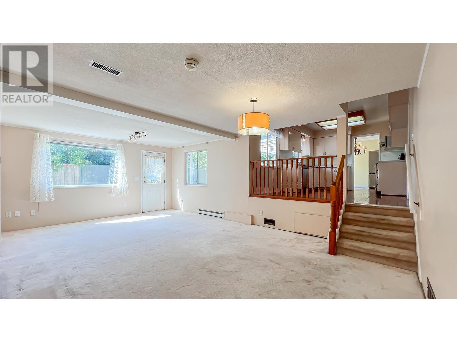 8200 Rosebank Crescent, Richmond, British Columbia  V7A 2K6 - Photo 14 - R3000192