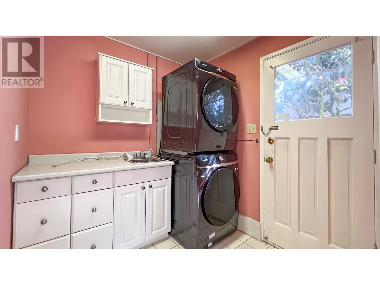 8200 Rosebank Crescent, Richmond, British Columbia  V7A 2K6 - Photo 32 - R3000192