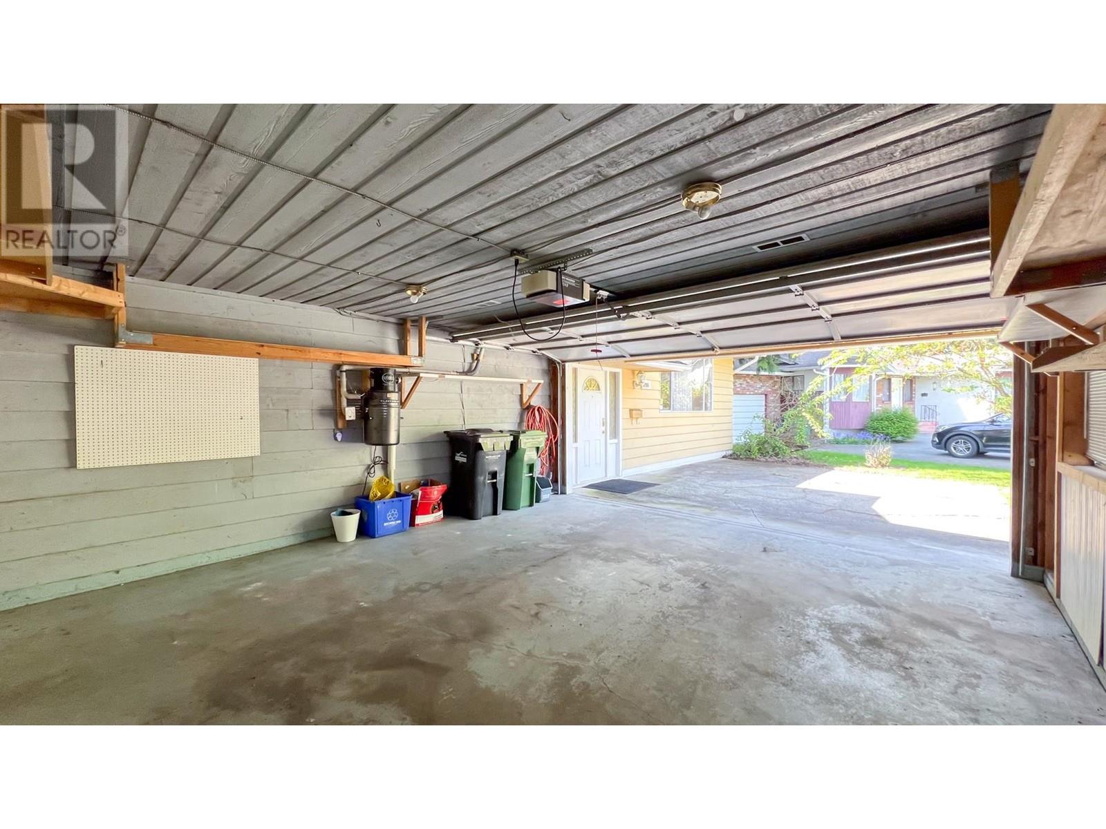 8200 Rosebank Crescent, Richmond, British Columbia  V7A 2K6 - Photo 39 - R3000192