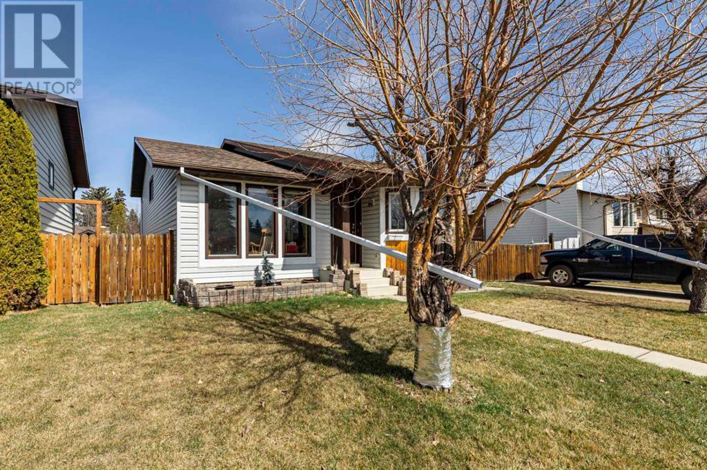 Property at 76 Reeves Crescent image 3