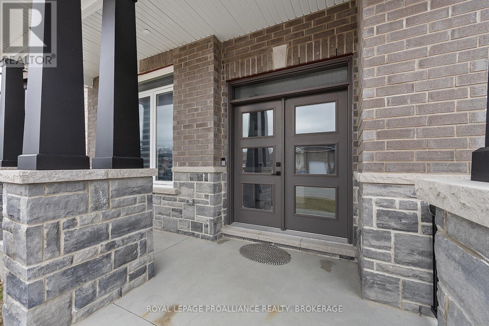 Property at 1245 CARFA CRESCENT image 4