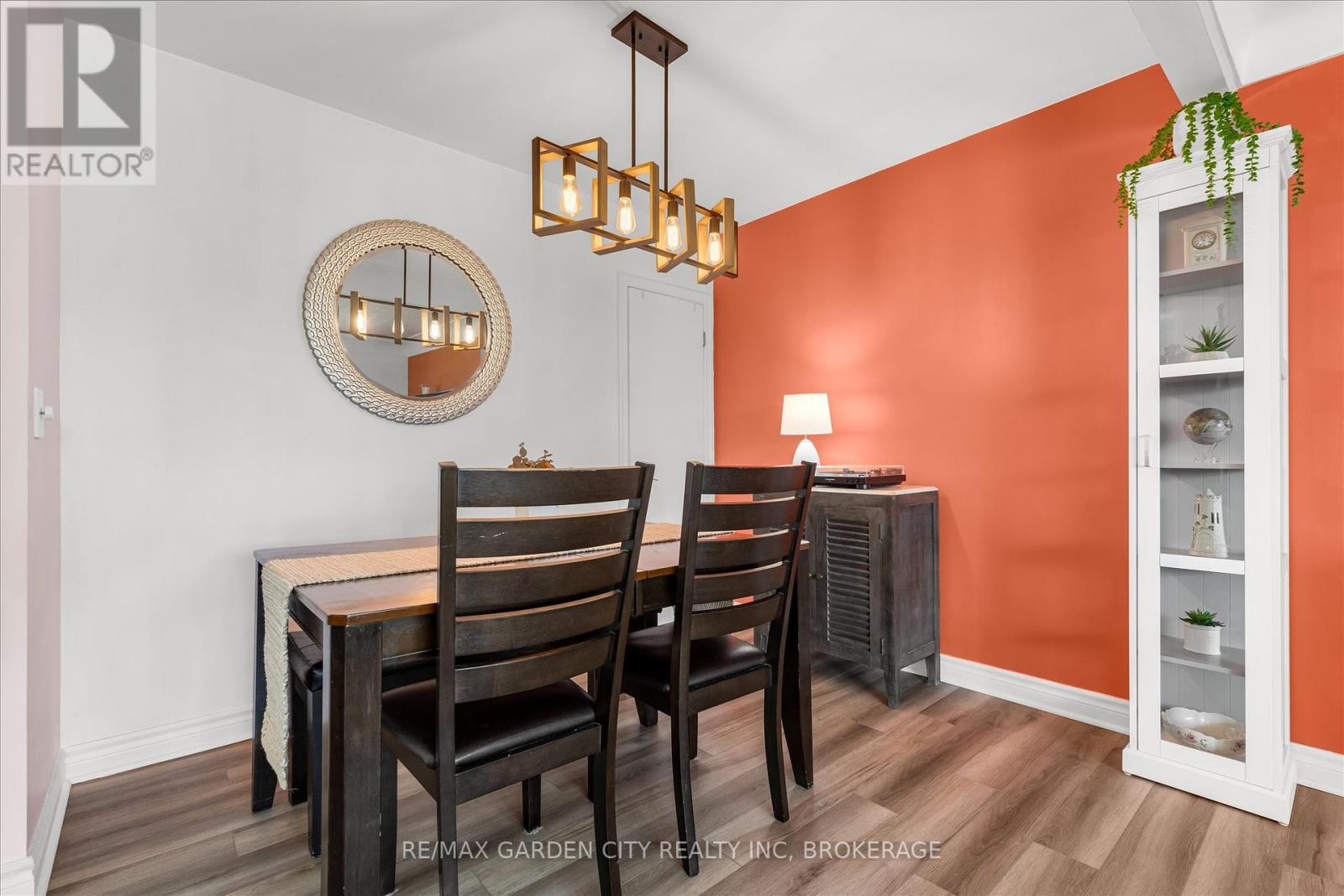 58 Diffin Drive, Welland, Ontario  L3C 2K1 - Photo 11 - X12134043