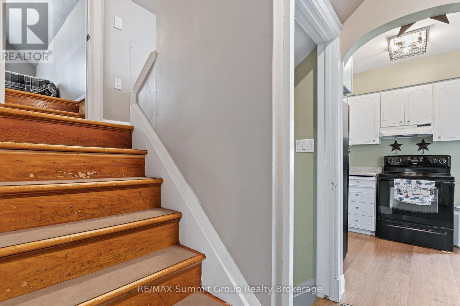 142 7th Street, Hanover, Ontario  N4N 1G4 - Photo 15 - X12117564