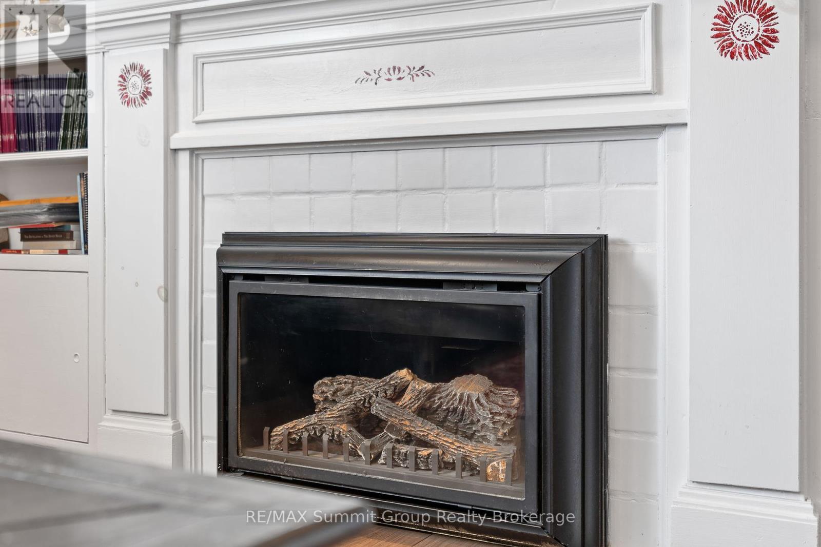 142 7th Street, Hanover, Ontario  N4N 1G4 - Photo 6 - X12117564