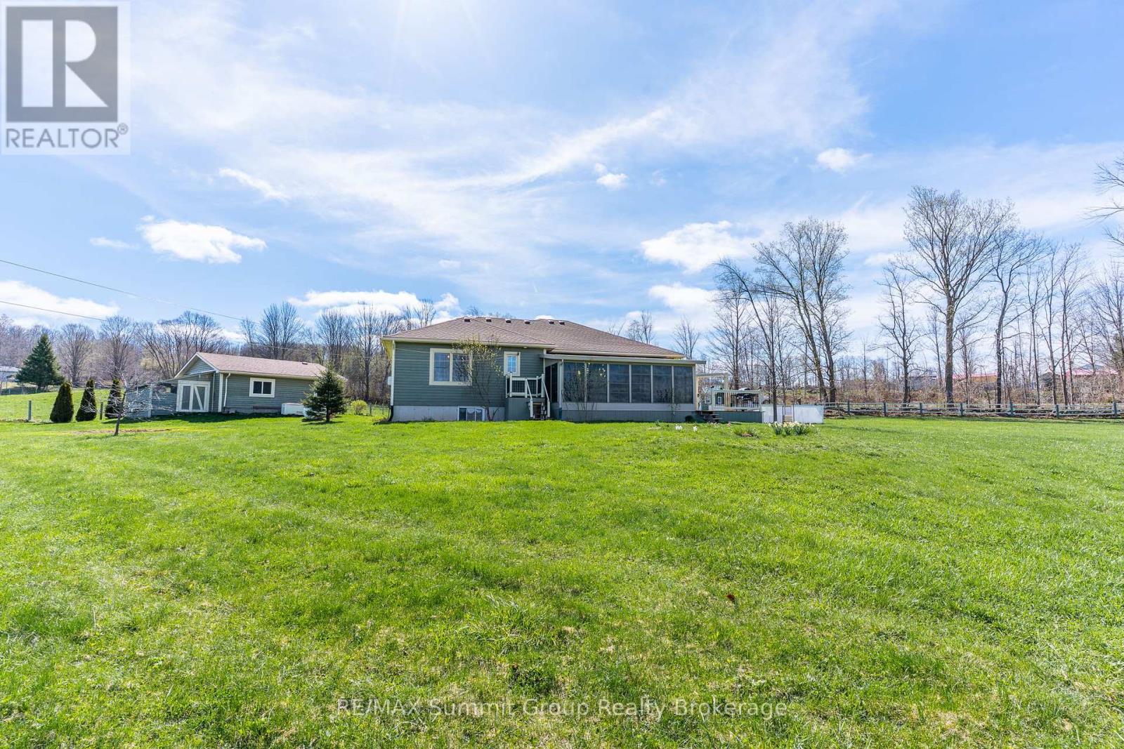 824307 Massie Road, Chatsworth, Ontario  N0H 1G0 - Photo 2 - X12120781
