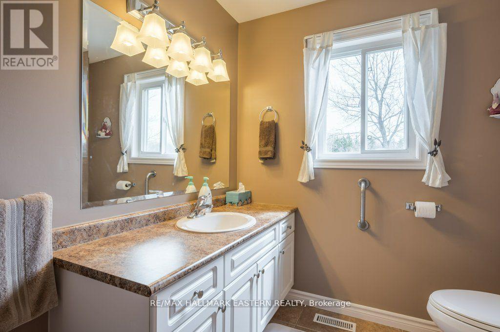 1755a Salem Road, Prince Edward County, Ontario  K0K 1T0 - Photo 18 - X12133907