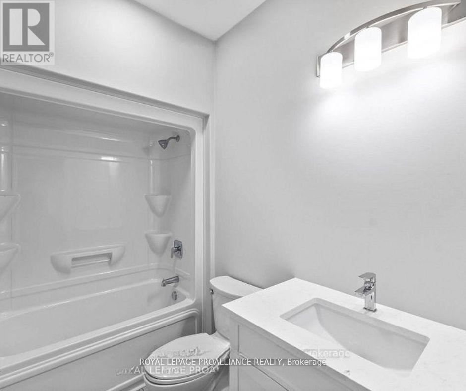 180 Homewood Avenue, Trent Hills, Ontario  K0L 1Y0 - Photo 8 - X12134005