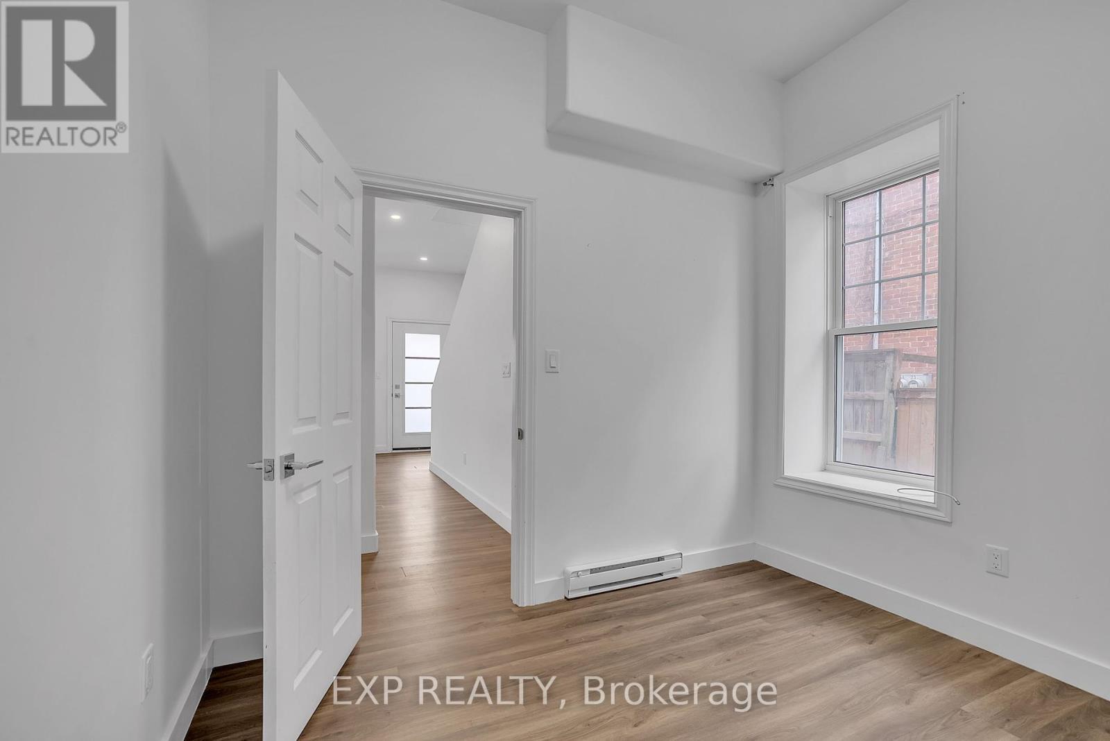 19 Isabel Street, Belleville, Ontario  K8P 3N4 - Photo 12 - X12134072