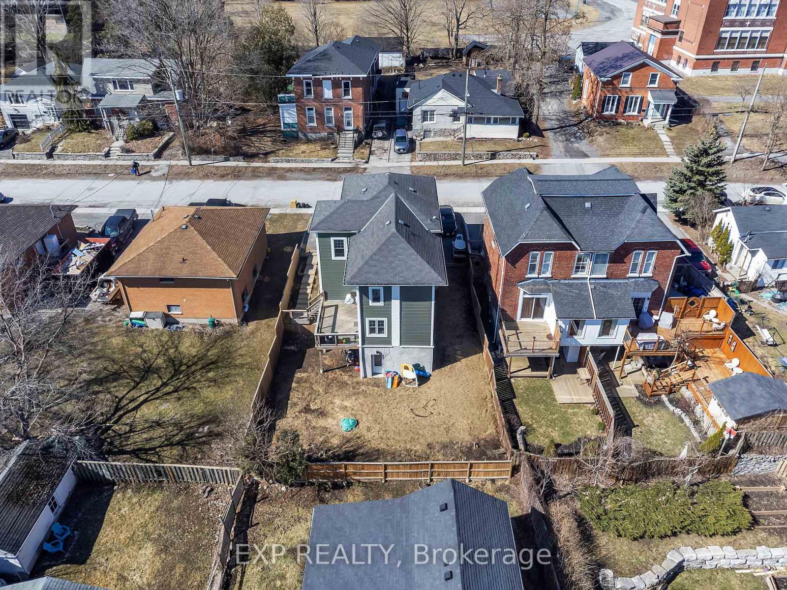 19 Isabel Street, Belleville, Ontario  K8P 3N4 - Photo 4 - X12134072