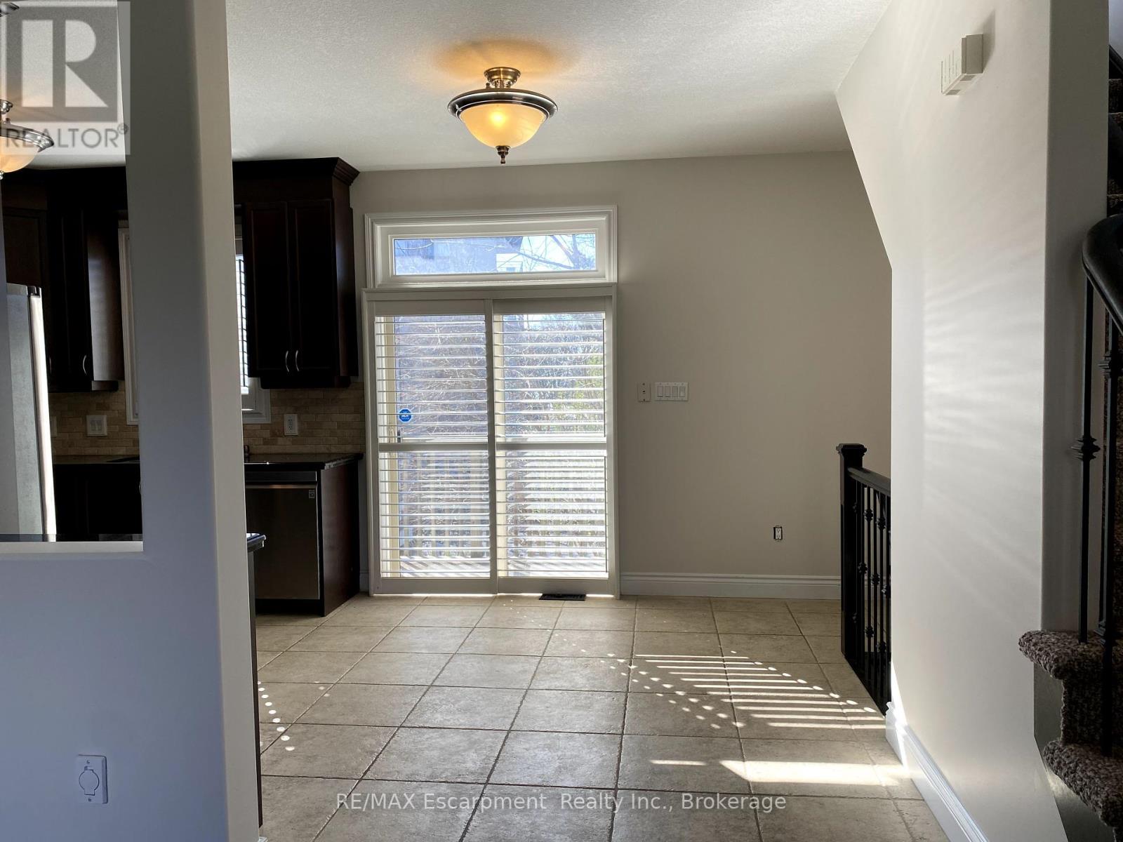 2430 Second Street, Burlington, Ontario  L7R 3K1 - Photo 12 - W12133932