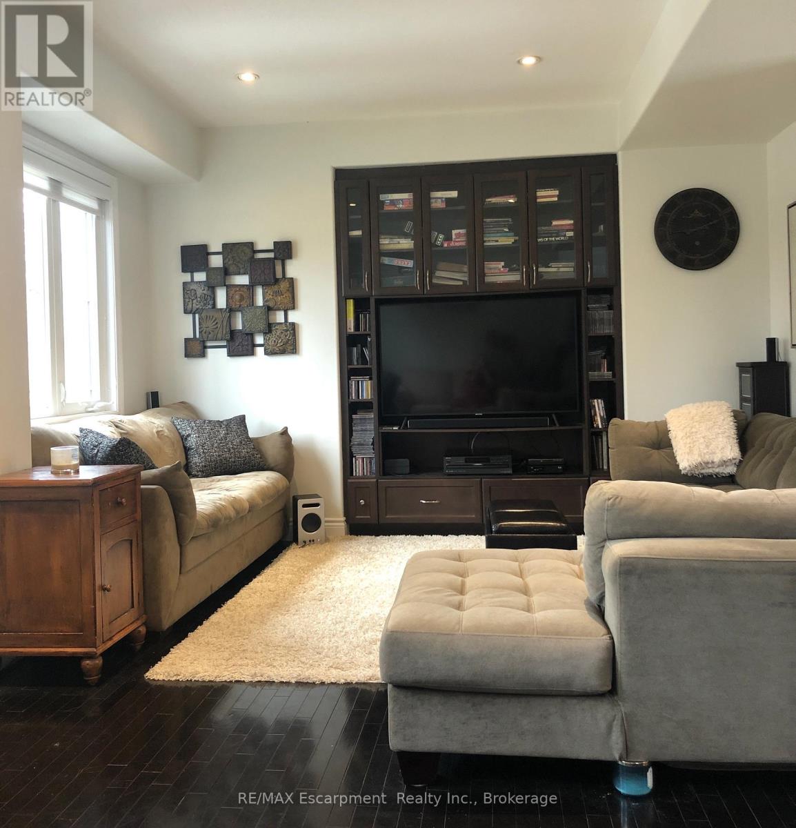 2430 Second Street, Burlington, Ontario  L7R 3K1 - Photo 19 - W12133932
