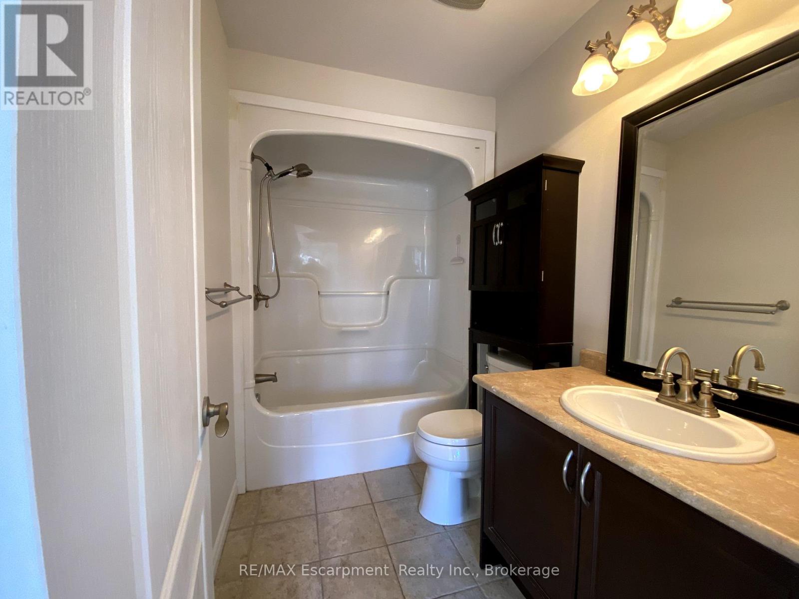 2430 Second Street, Burlington, Ontario  L7R 3K1 - Photo 27 - W12133932