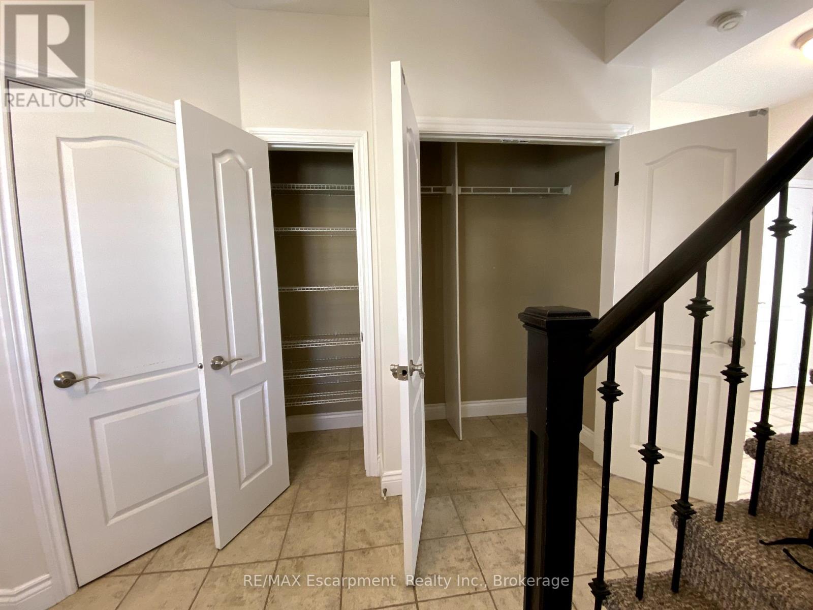 2430 Second Street, Burlington, Ontario  L7R 3K1 - Photo 37 - W12133932