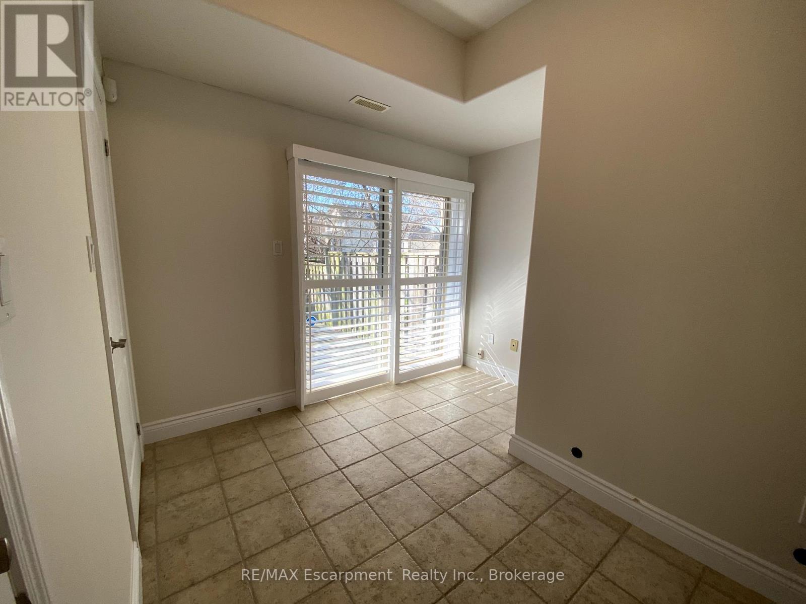 2430 Second Street, Burlington, Ontario  L7R 3K1 - Photo 39 - W12133932