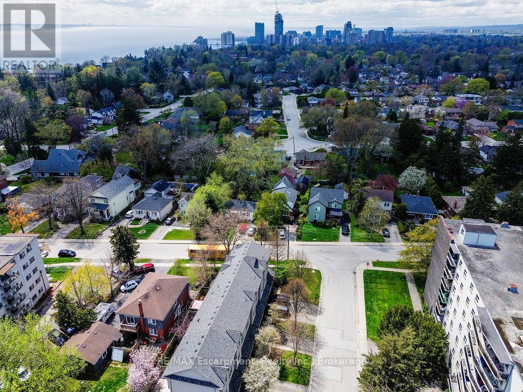 2430 Second Street, Burlington, Ontario  L7R 3K1 - Photo 48 - W12133932