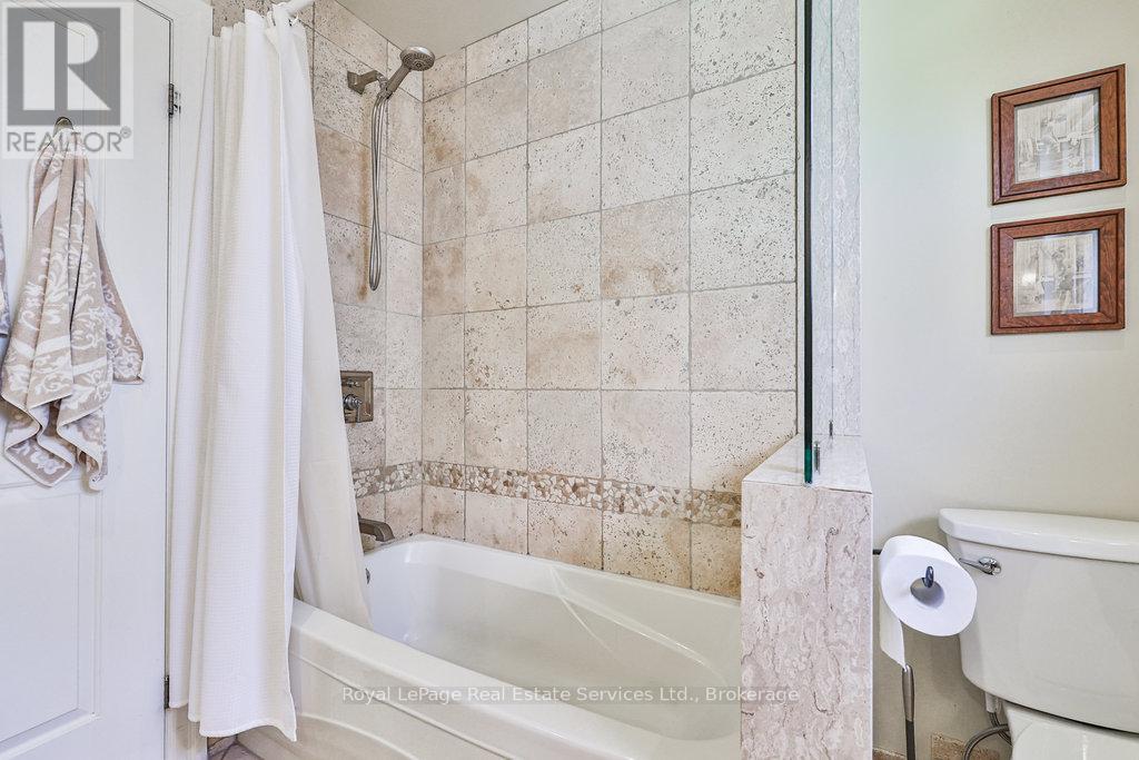 502 Bohemia Crescent, Oakville (Oo Old Oakville), Ontario  L6J 2K8 - Photo 20 - W12134129