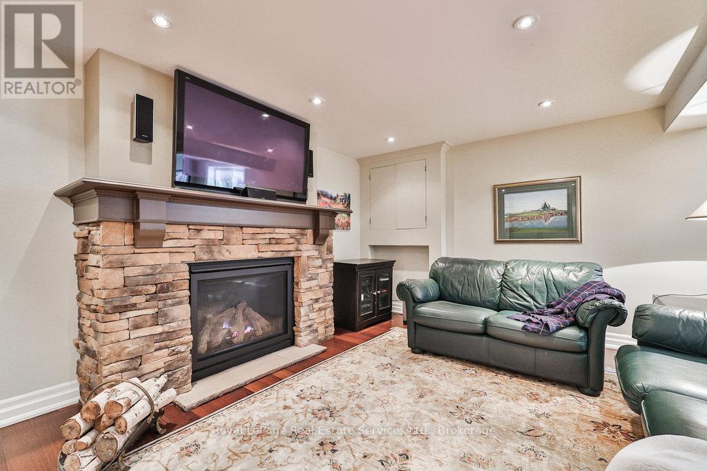 502 Bohemia Crescent, Oakville (Oo Old Oakville), Ontario  L6J 2K8 - Photo 31 - W12134129