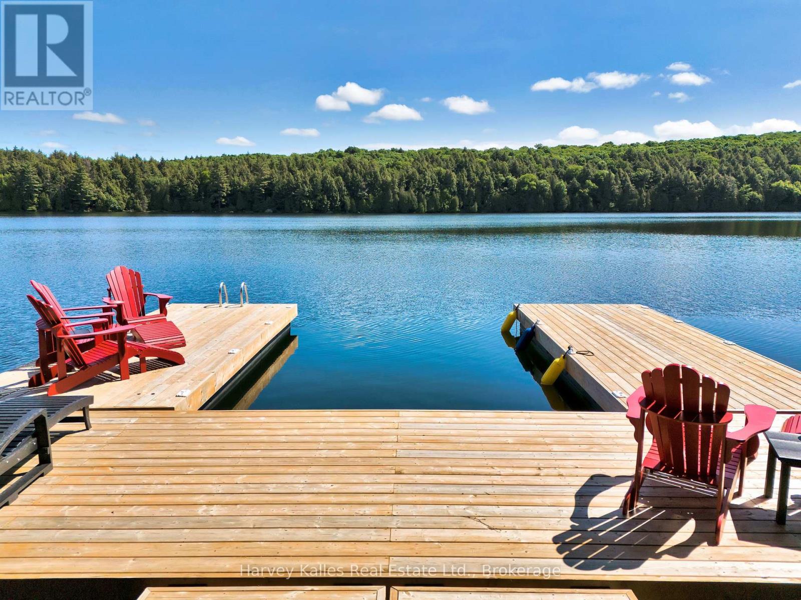 3 - 1082 Carl Fisher Drive, Lake Of Bays, Ontario  P1H 2J6 - Photo 2 - X12130629