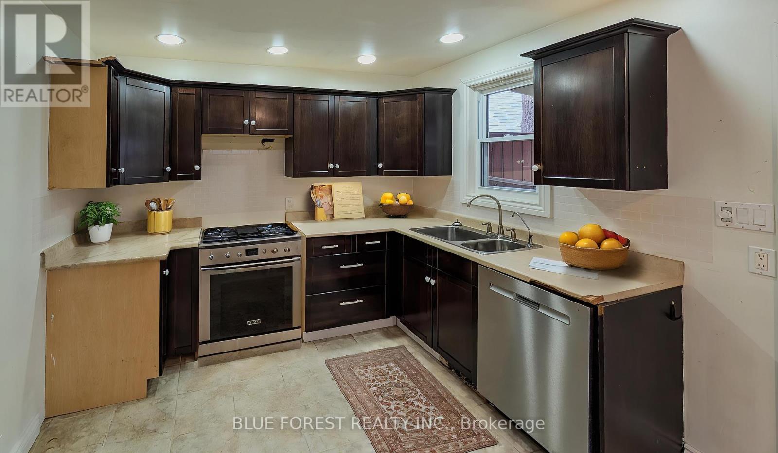 Property at 104 OAK STREET image 5