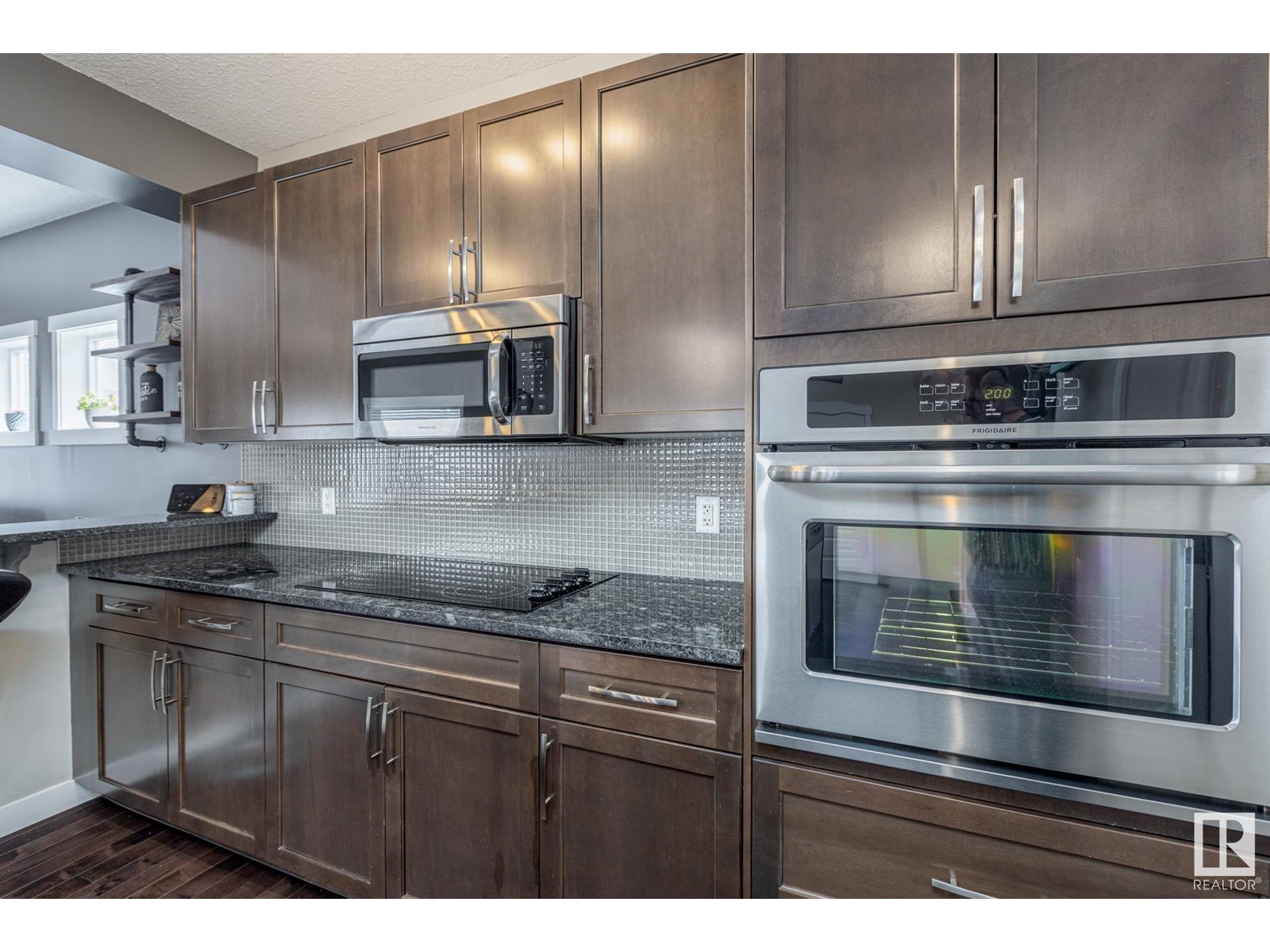Property at 2515 Sparrow Court NW image 5